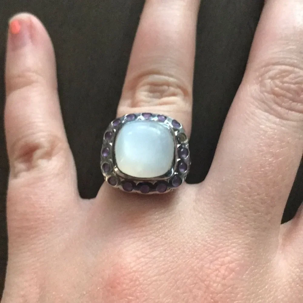 Ring - Picture 1 of 4